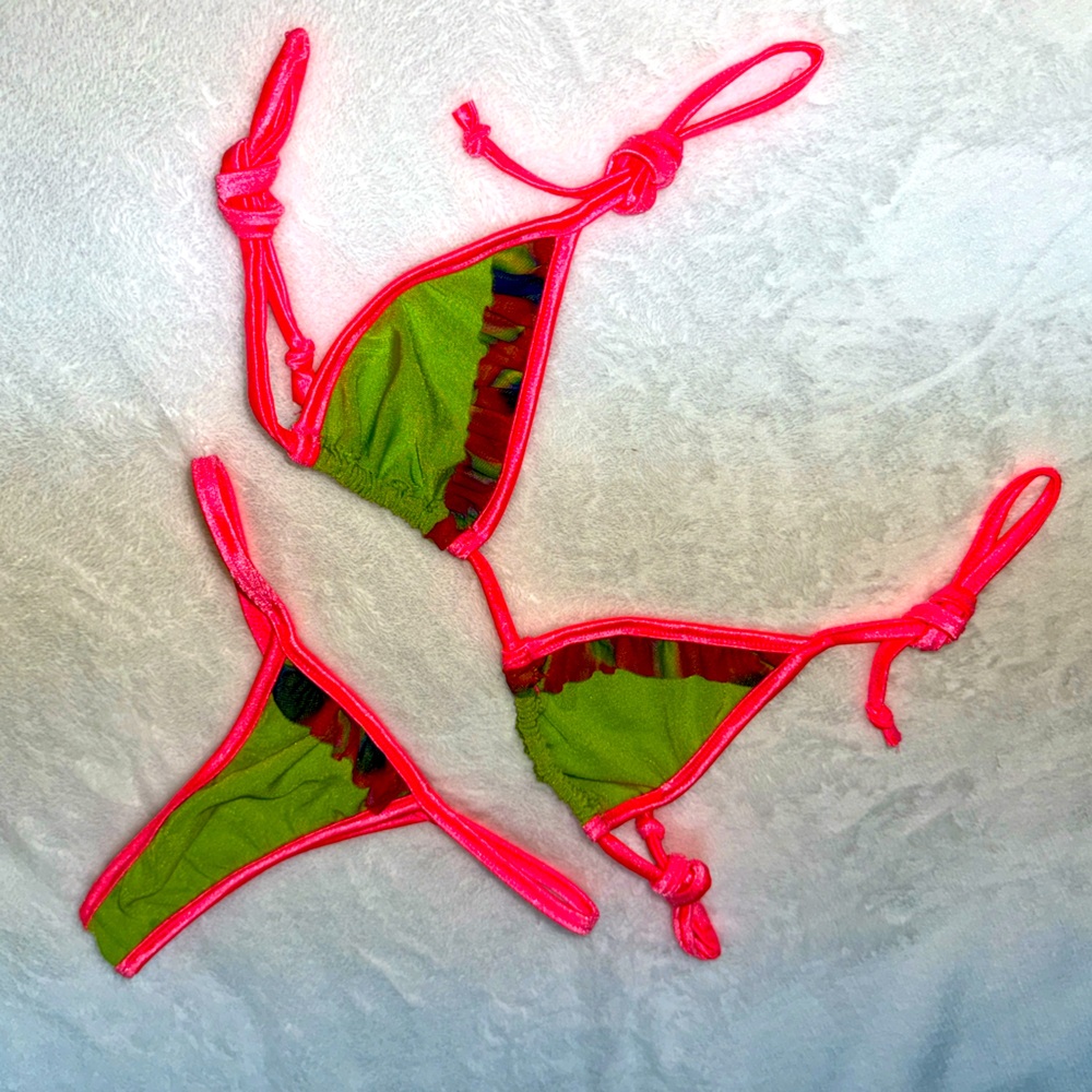 Cute bikini set! XS